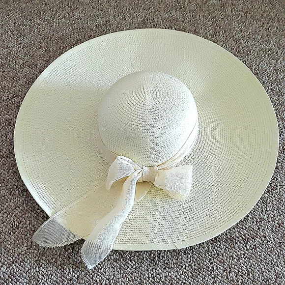 Floppy Sun hat - Picture 4 of 4